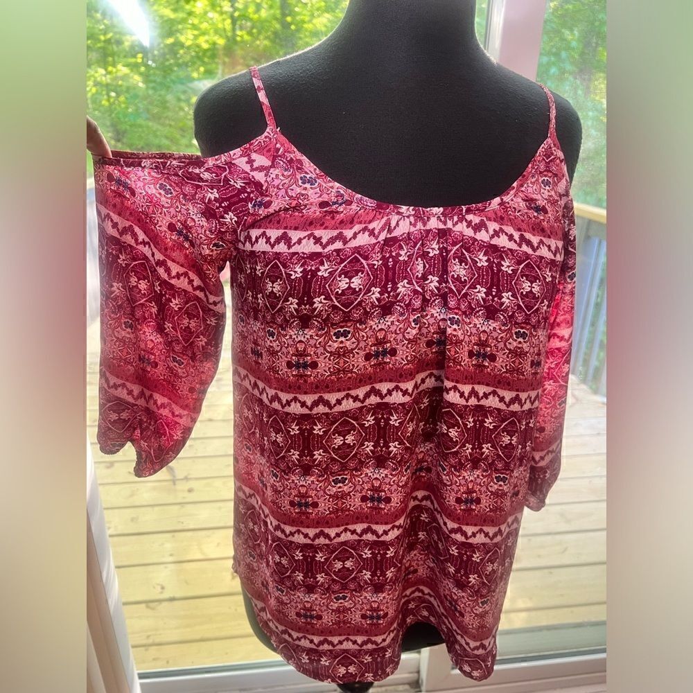 Pink Rose Cold Shoulder Top - Picture 3 of 6